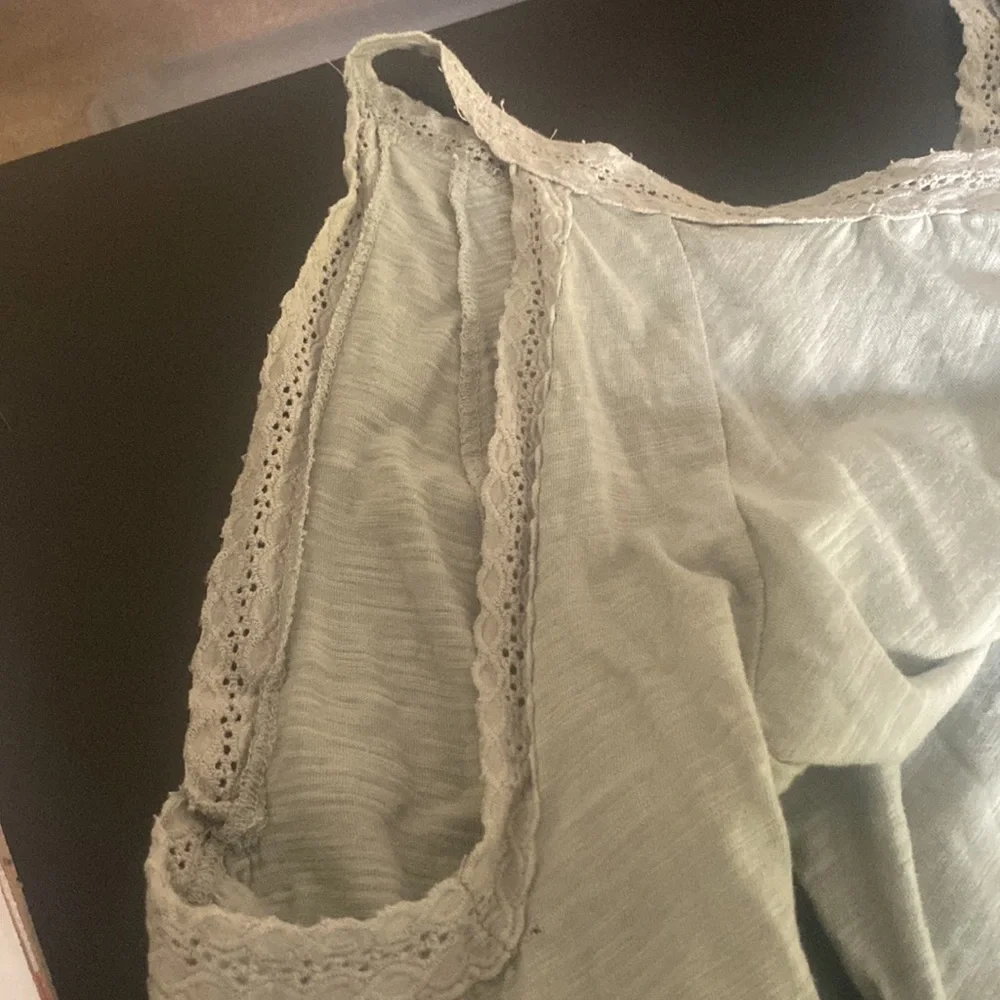 Doe & Rae Cold Shoulder Blouse - Picture 3 of 3